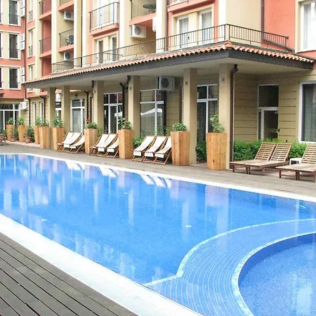 Mnp Central Apartment